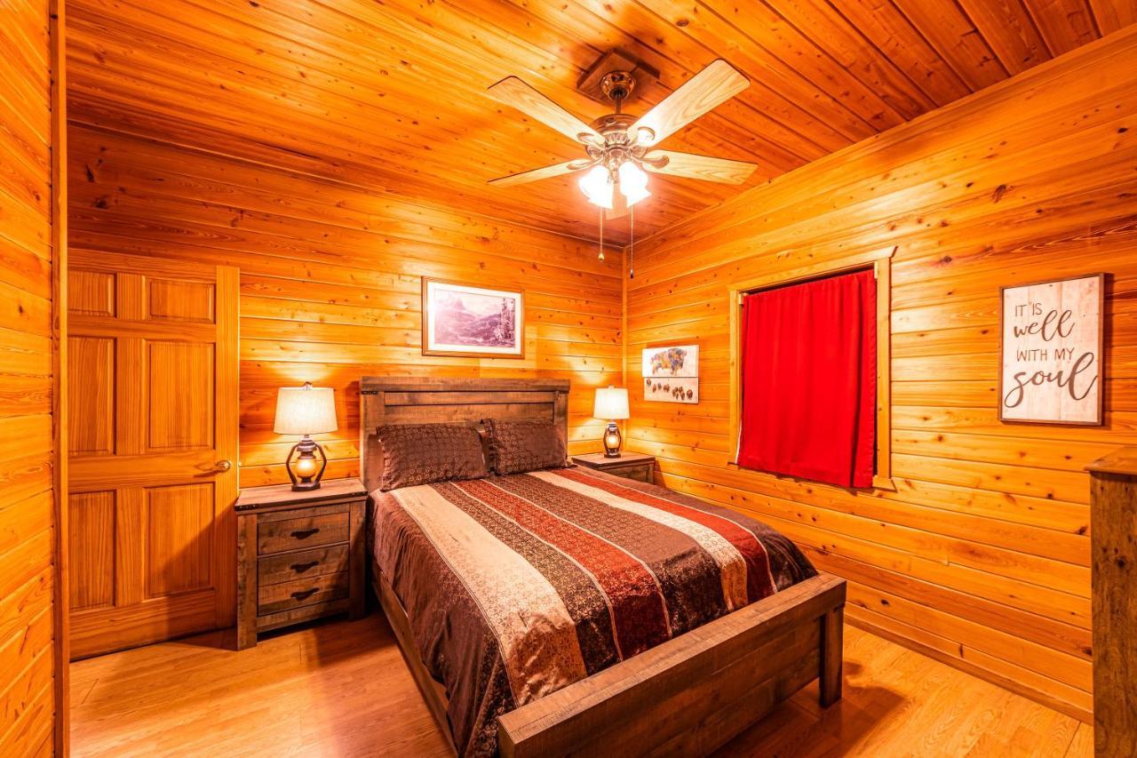 Cabin #4 The Wolves Den - Pet Friendly- Sleeps 6 - Playground & Game Room Пейсън Екстериор снимка